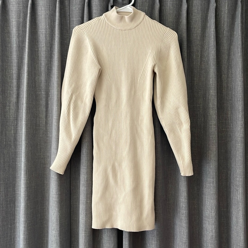 Sophia Richie x Bar III long sleeve knee length long sleeve sweater dress XS.
